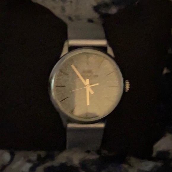 Coach Perry metallic silver and glitter face watch - Picture 5 of 8